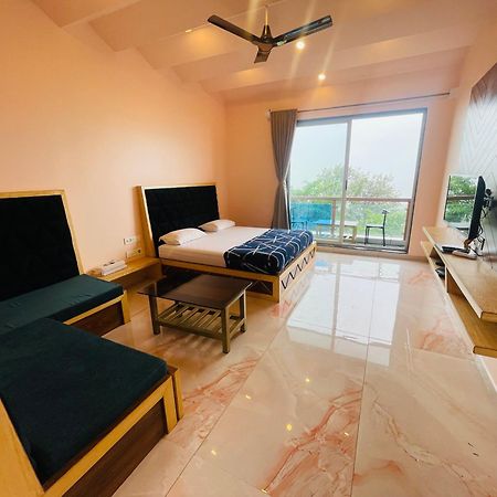 Natural Resort Panhala Bagian luar foto
