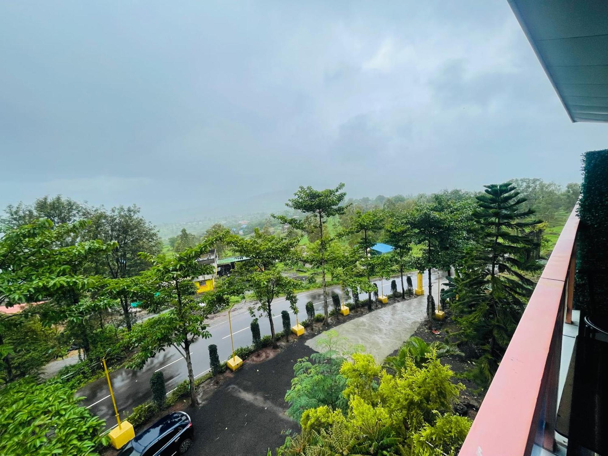 Natural Resort Panhala Bagian luar foto