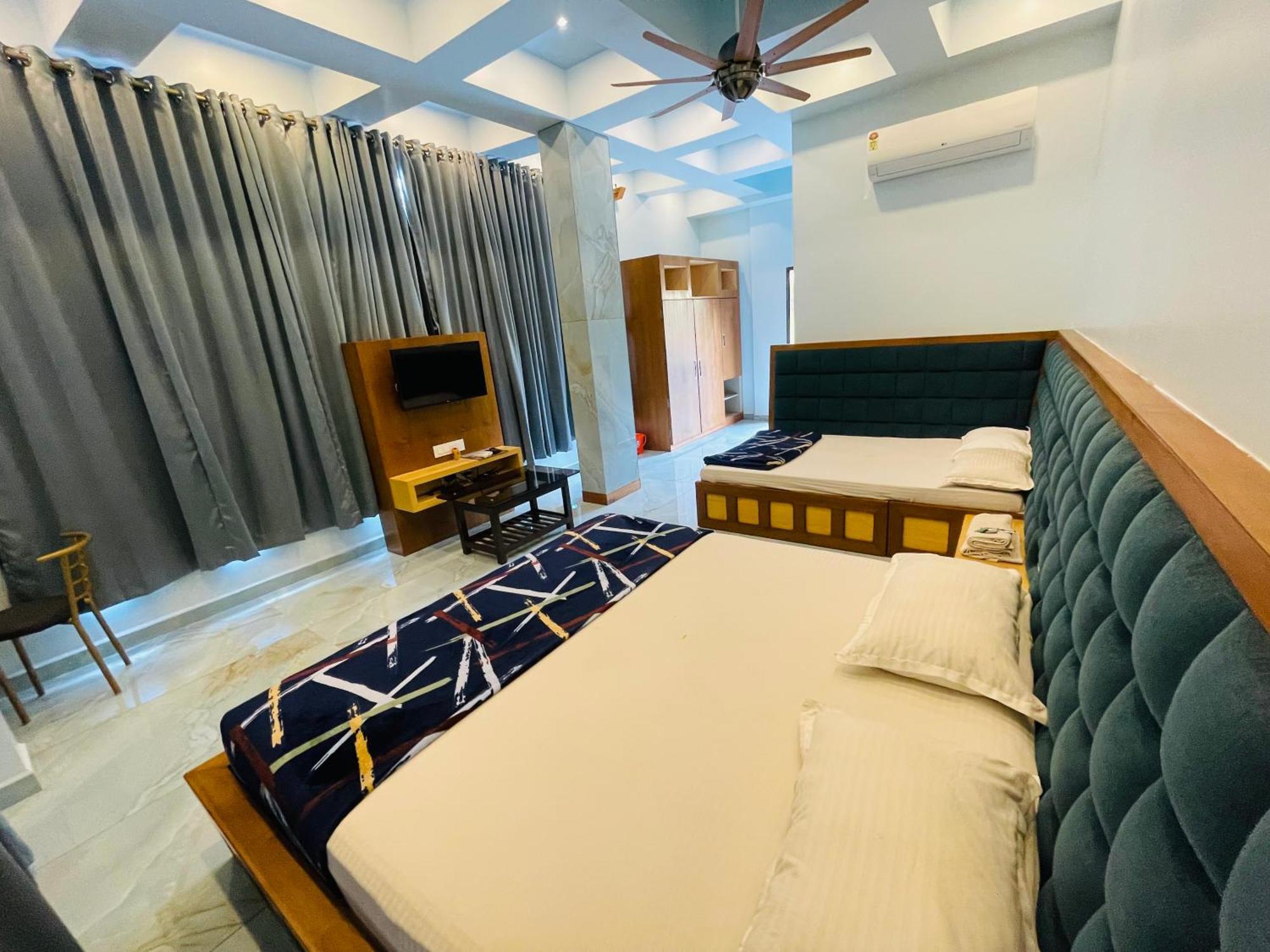 Natural Resort Panhala Bagian luar foto